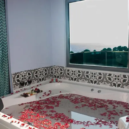 Livaneli Boutique Hotell 4*