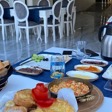 Livaneli Boutique Hotell 4*