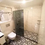 Livaneli Boutique Αλάνια
