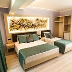 Livaneli Boutique 4*