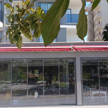 Livaneli Boutique Szálloda 4*
