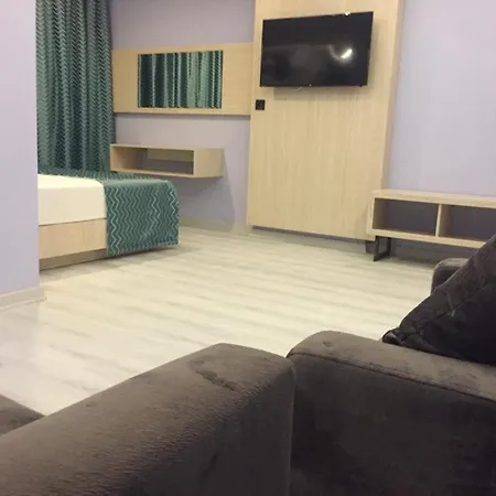 Livaneli Boutique