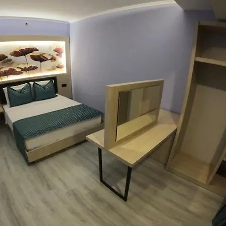 Livaneli Boutique Szálloda 4*