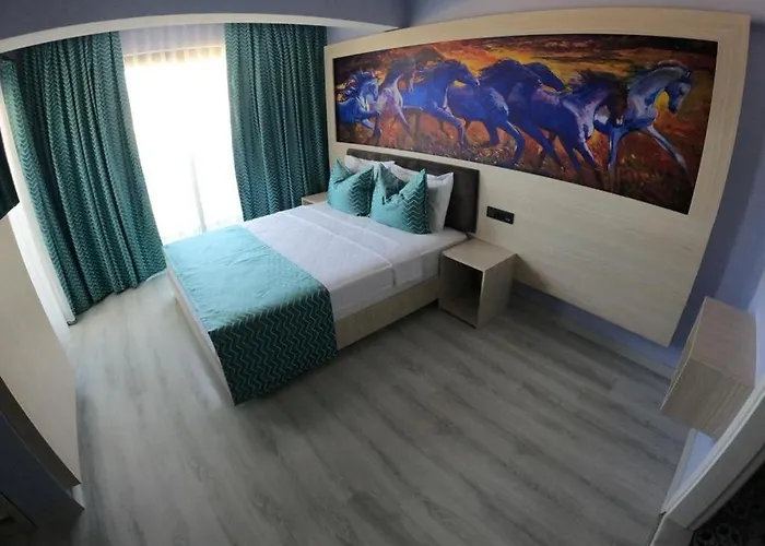 Livaneli Boutique Hotell 4*