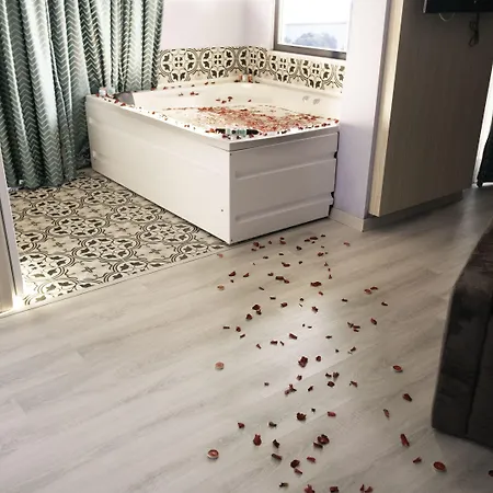 Livaneli Boutique 4*