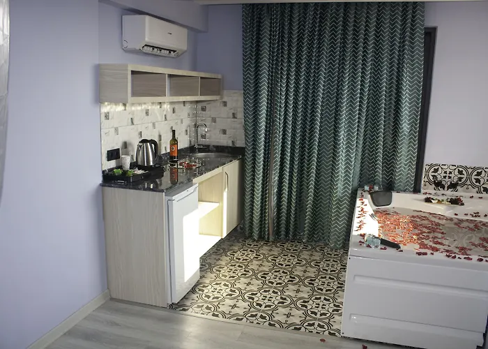 Livaneli Boutique